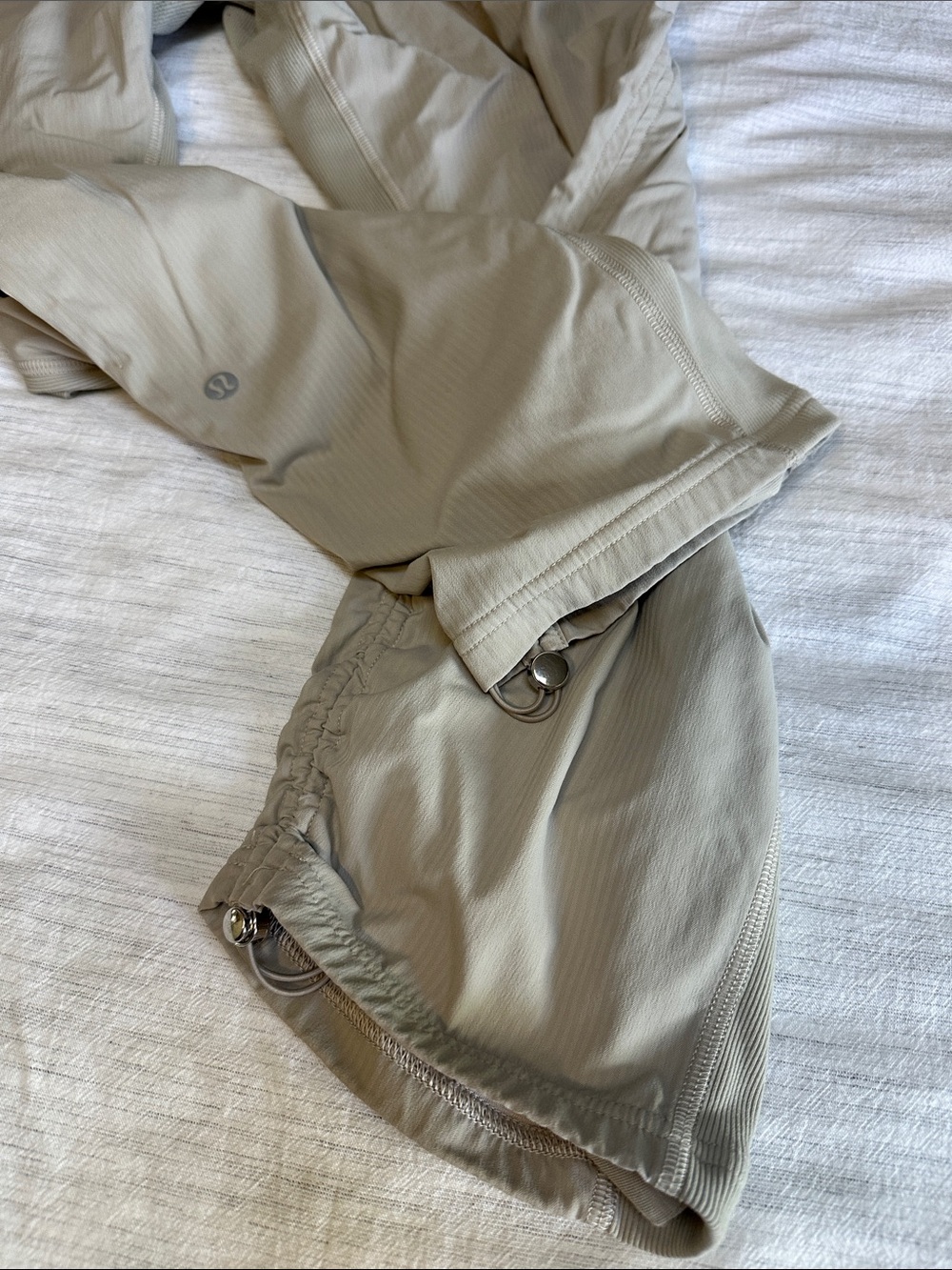 Lululemon Dance Studio Cropped Pants - Picture 6 of 10